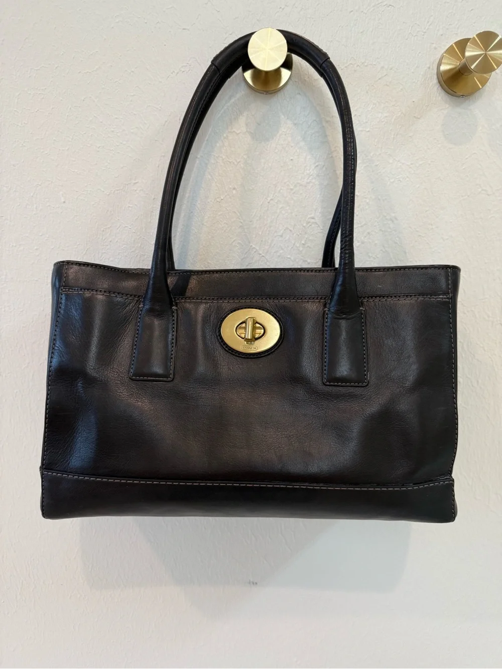 Coach Black Leather Hamptons Madeline Shoulder Tote